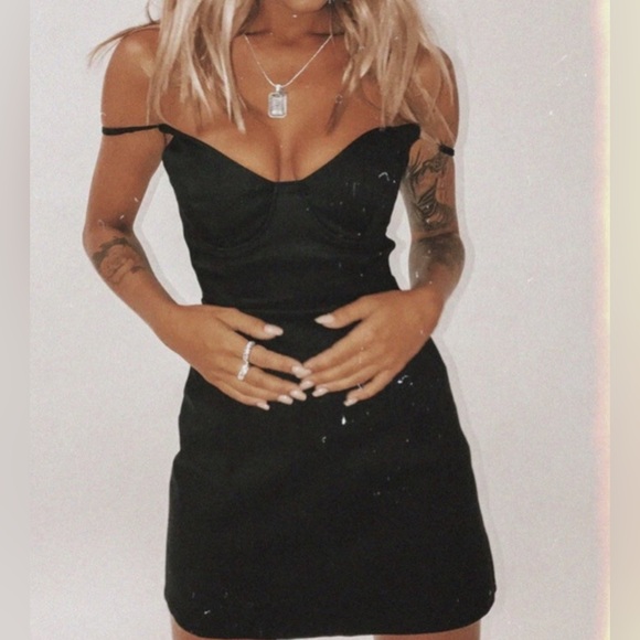 Princess Polly Elegant Black Mini Dress - Picture 4 of 9